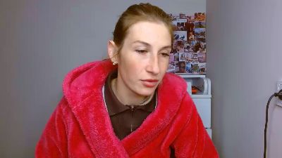 Evelyn_21_m live cam on Cam4
