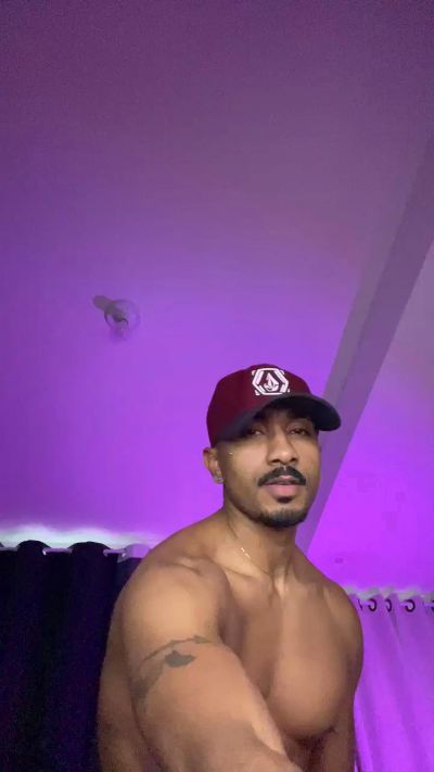 Everton2123 live cam on Cam4