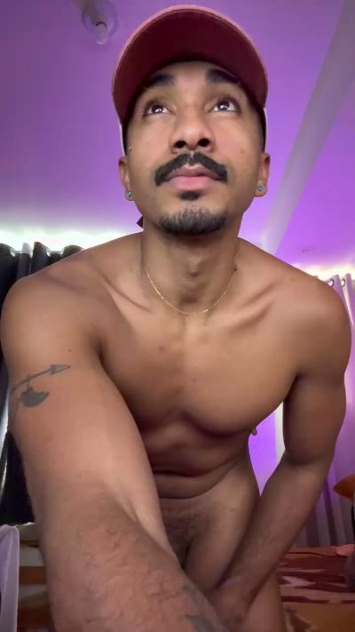 Everton2123 live cam on Cam4