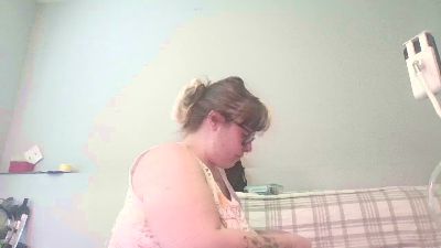 EvolAsh1990 live cam on Cam4