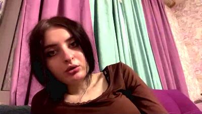 EvonLicano live cam on Cam4