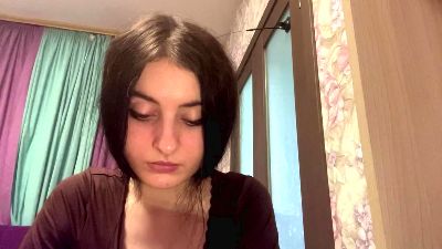 EvonLicano live cam on Cam4