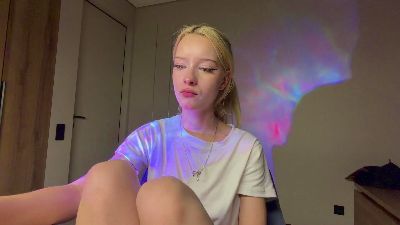 EvonTuplano live cam on Cam4