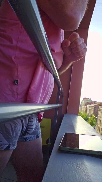 Exibbi42 live cam on Cam4