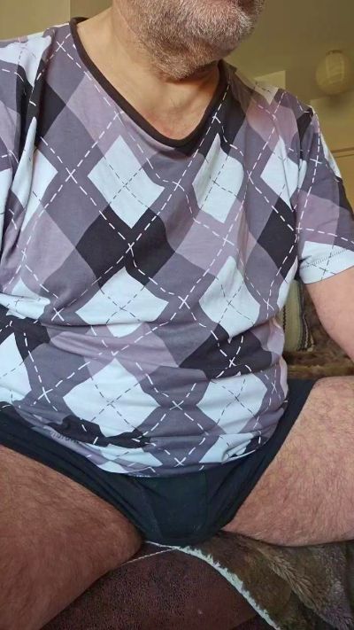 Exibbi42 live cam on Cam4