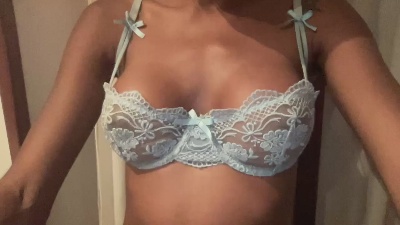 Exotic live cam on Cam4