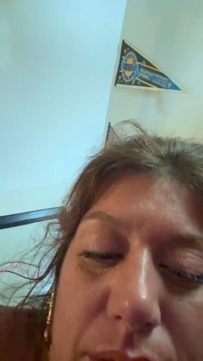 ExoticItalian69 live cam on Cam4