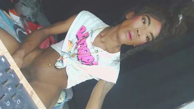 le modèle Exotic_Ebonny est en webcam porno dans un show sur le site cam4, il possède les tags suivants: bigass