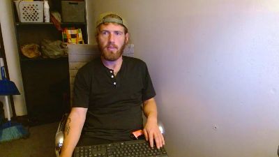 Explosive_andyy live cam on Cam4