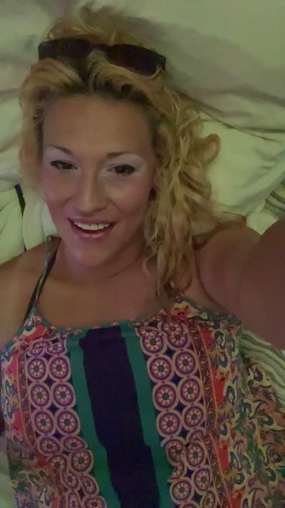 Eyew1llsow_u live cam on Cam4