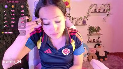 Eymmy_24 live cam on Cam4