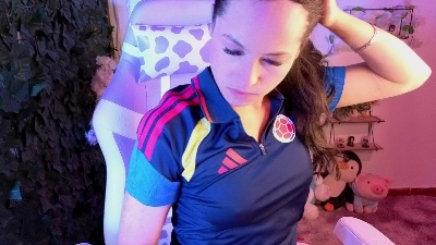 Eymmy_24 live cam on Cam4