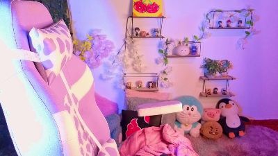 Eymmy_24 live cam on Cam4