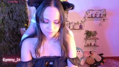 Eymmy_24 live cam on Cam4