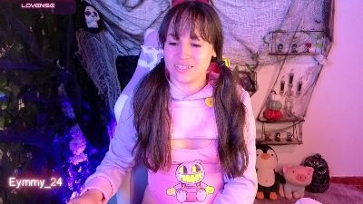 Eymmy_24 live cam on Cam4