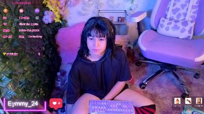 Eymmy_24 live cam on Cam4