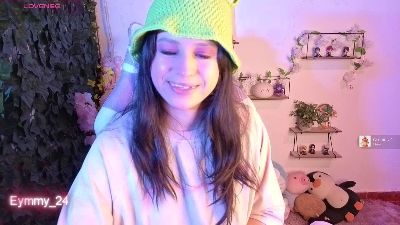Eymmy_24 live cam on Cam4