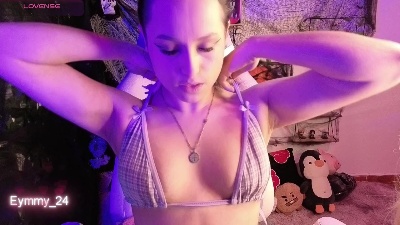 Eymmy_24 live cam on Cam4