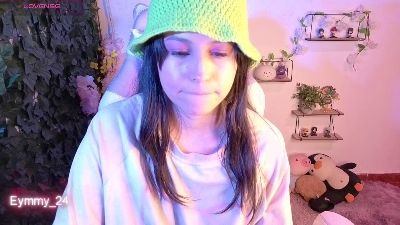 Eymmy_24 live cam on Cam4