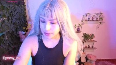 Eymmy_24 live cam on Cam4