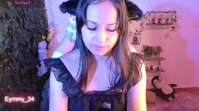 Eymmy_24 live cam on Cam4