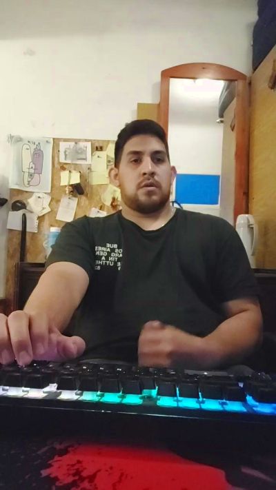 Ezeca1 live cam on Cam4