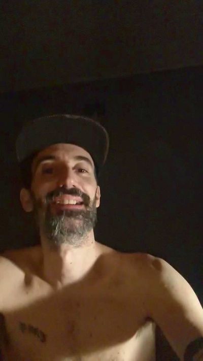Ezzetrece live cam on Cam4
