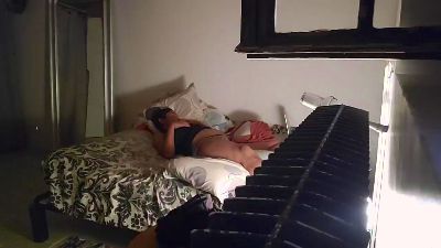 FATISS live cam on Cam4