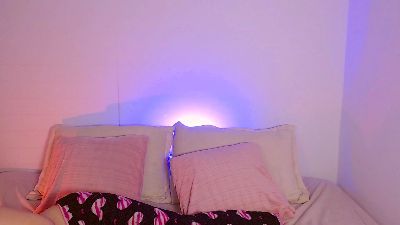 FLUFFY_PEIT1 live cam on Cam4