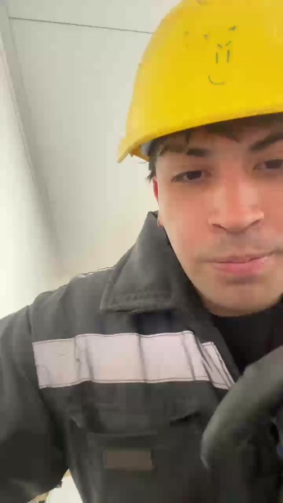 Facuviggr live cam on Cam4