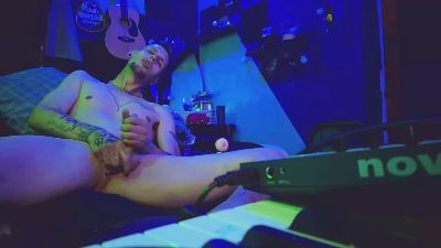 FadedEmoDude live cam on Cam4