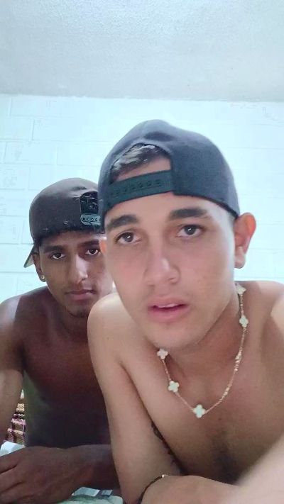 Fagua_pig live cam on Cam4