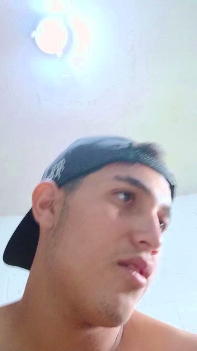 Fagua_pig live cam on Cam4