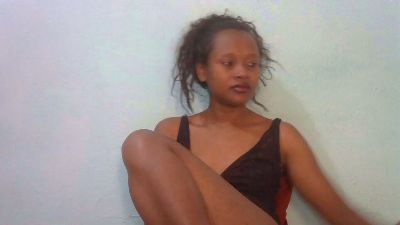 Fahnih live cam on Cam4