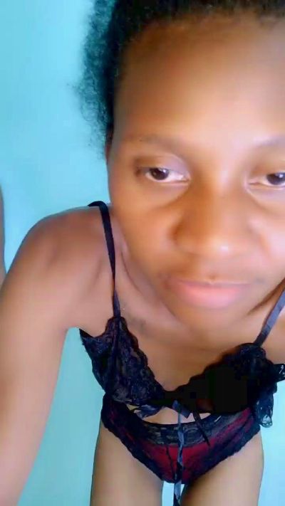 FaizaG live cam on Cam4