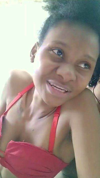 FaizaG live cam on Cam4