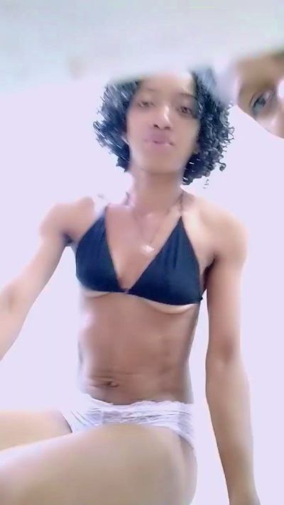 FaizaG live cam on Cam4