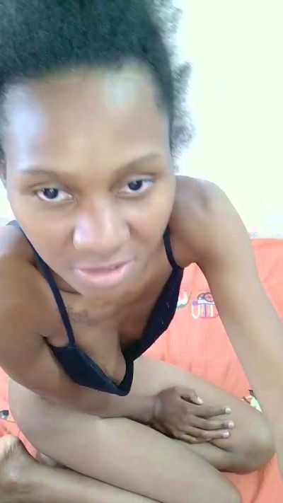 FaizaG live cam on Cam4