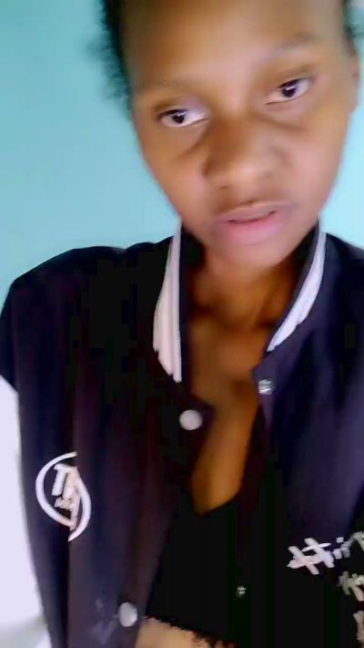 FaizaG live cam on Cam4