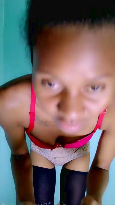 FaizaG live cam on Cam4