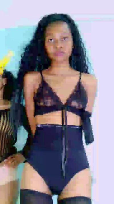 FaizaG live cam on Cam4