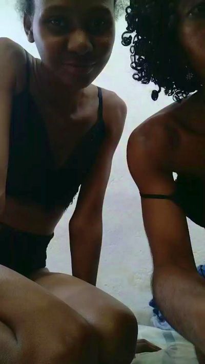 FaizaG live cam on Cam4