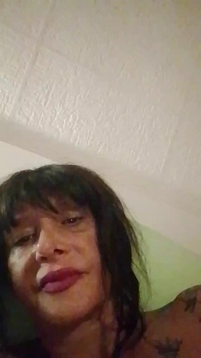 Farfallina73520 live cam on Cam4