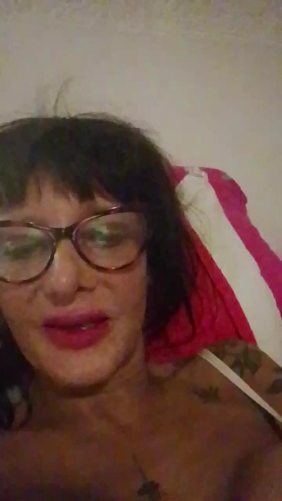 Farfallina73520 live cam on Cam4