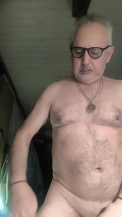 Faruck88 live cam on Cam4