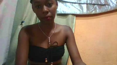 Faustina06 live cam on Cam4