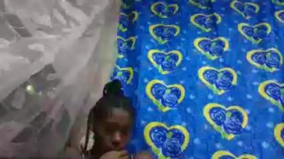 Faustina06 live cam on Cam4