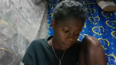 Faustina06 live cam on Cam4