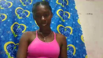 Faustina06 live cam on Cam4