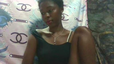 Faustina06 live cam on Cam4